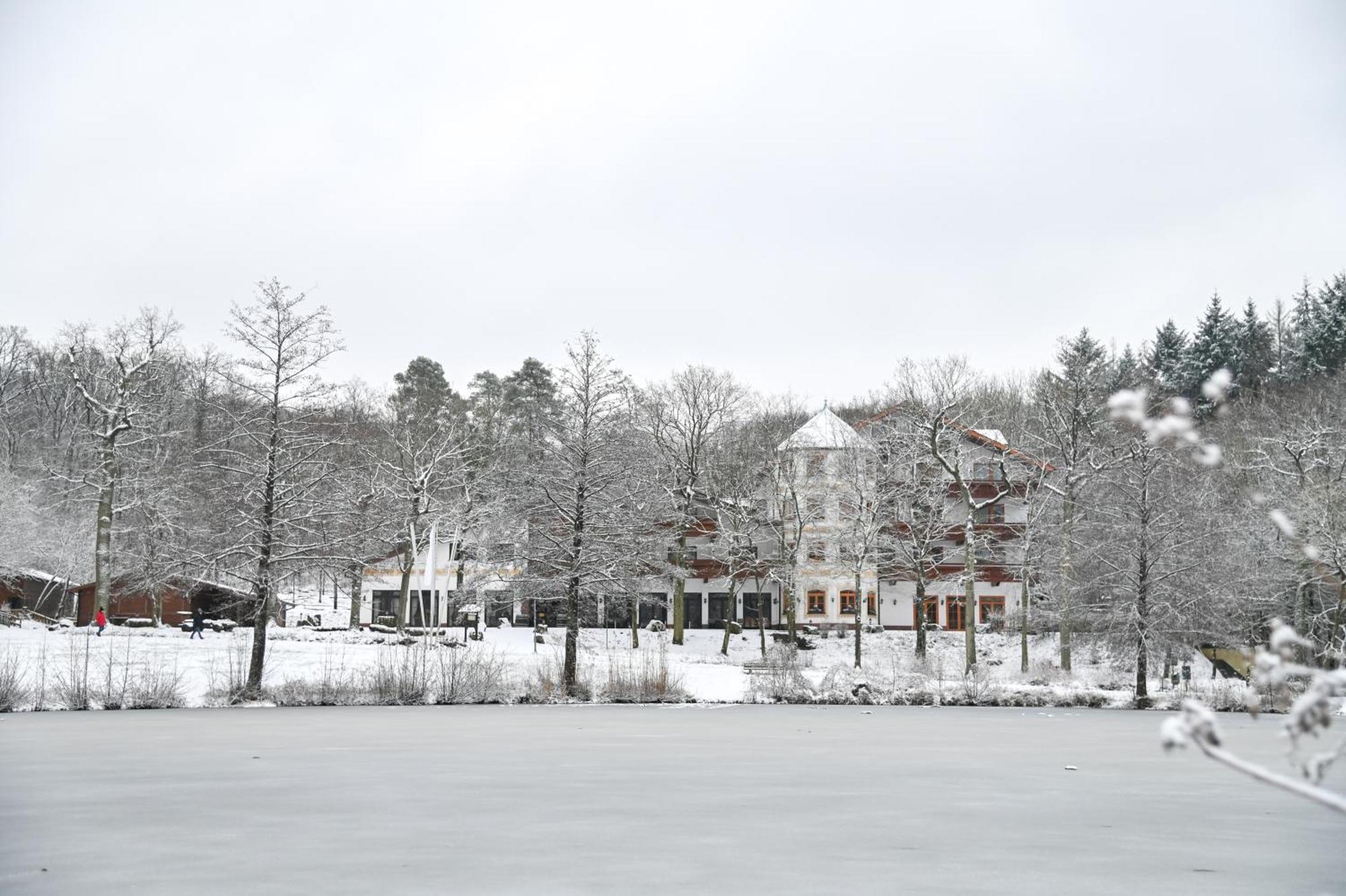 Hotel-Restaurant Kreuzberghof Tagungs- Und Veranstaltungshotel Tiefenbach  Exteriér fotografie